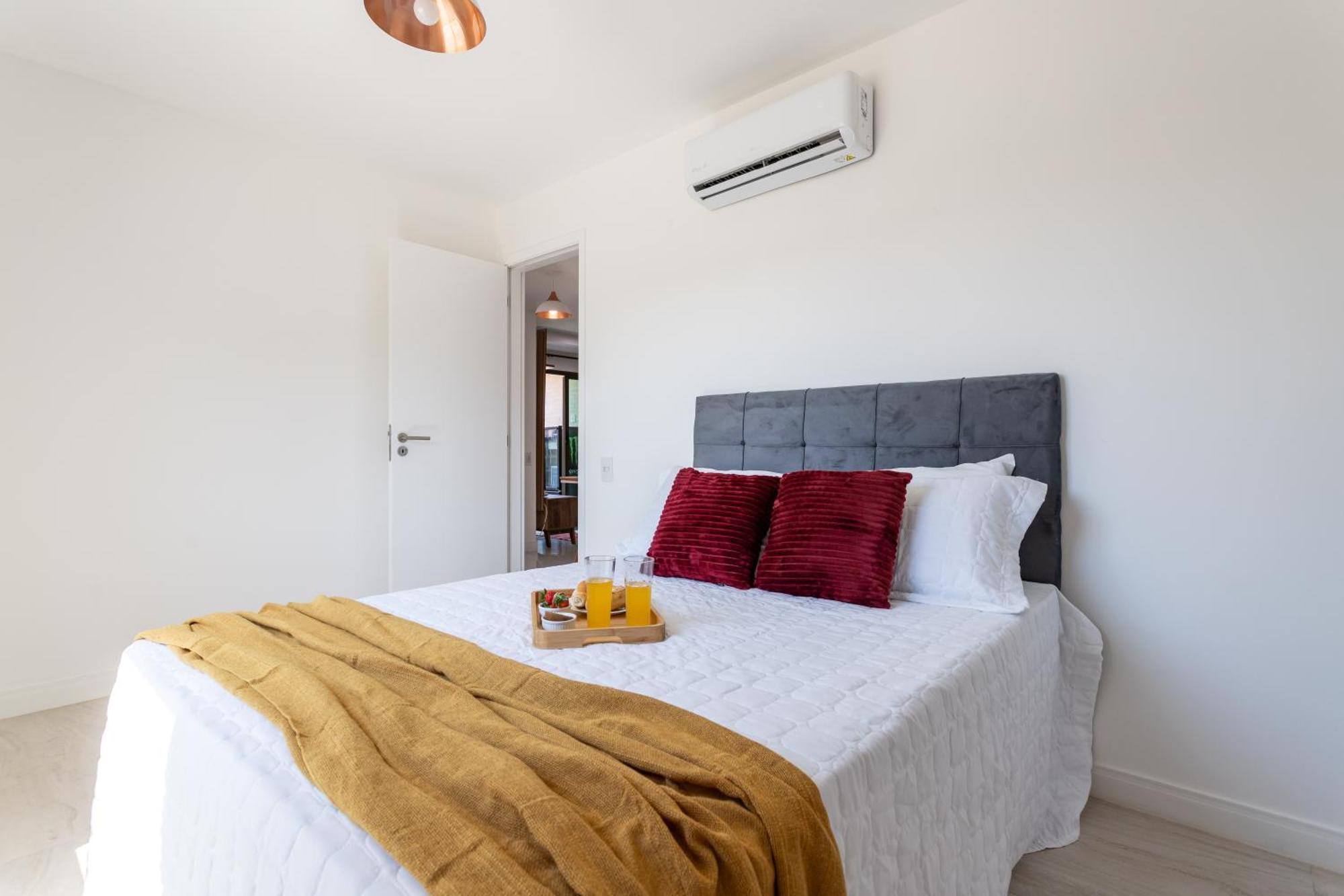 Pé Na Areia, Espaço Kids E 450 Mb Wifi Em *