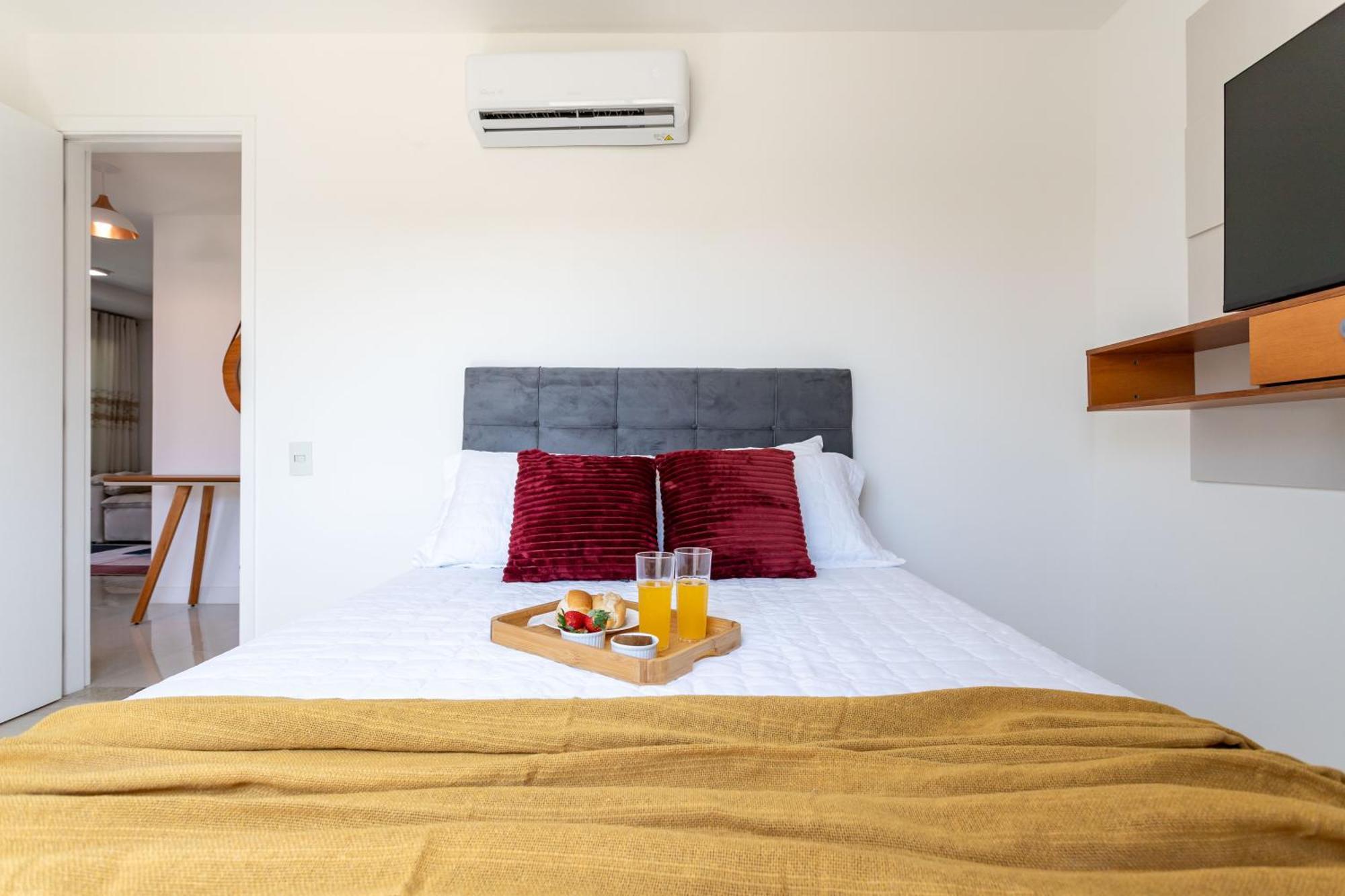 Pé Na Areia, Espaço Kids E 450 Mb Wifi Em Apartamento